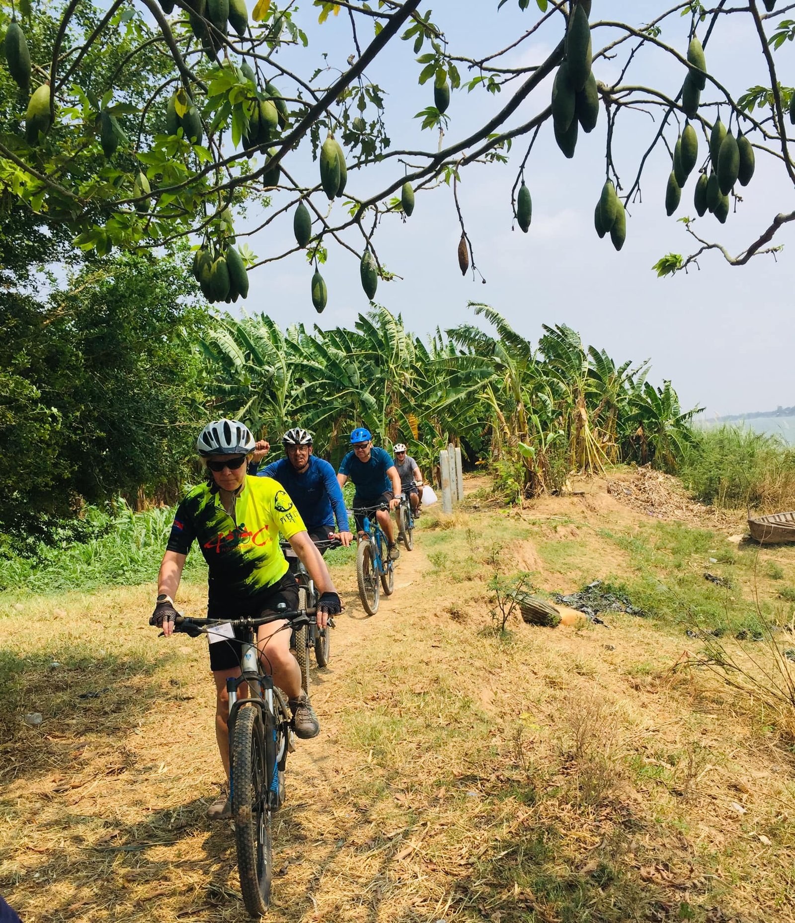 Phnom Penh Cycling To Siem Reap and Pailin Border 7 Days